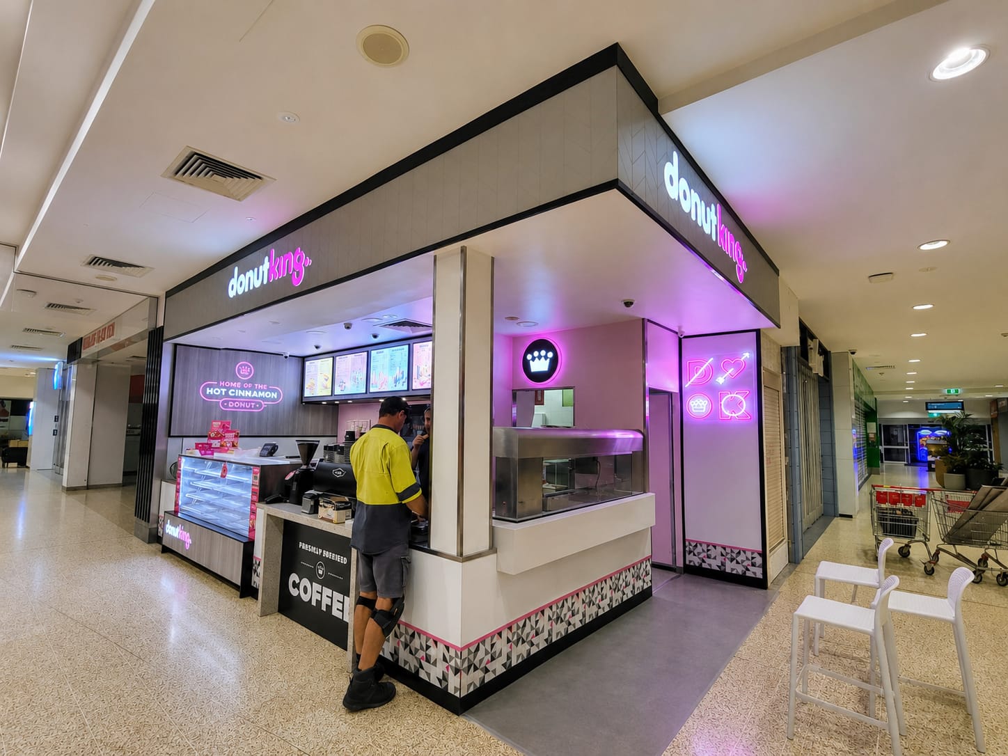 Donut King QLD signage by GC Signs